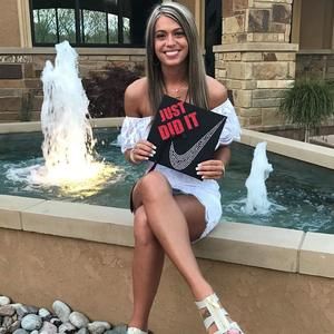 Meet your Posher, Paige